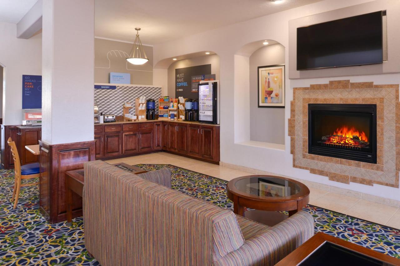 Holiday Inn Express & Suites Alamosa By Ihg Extérieur photo